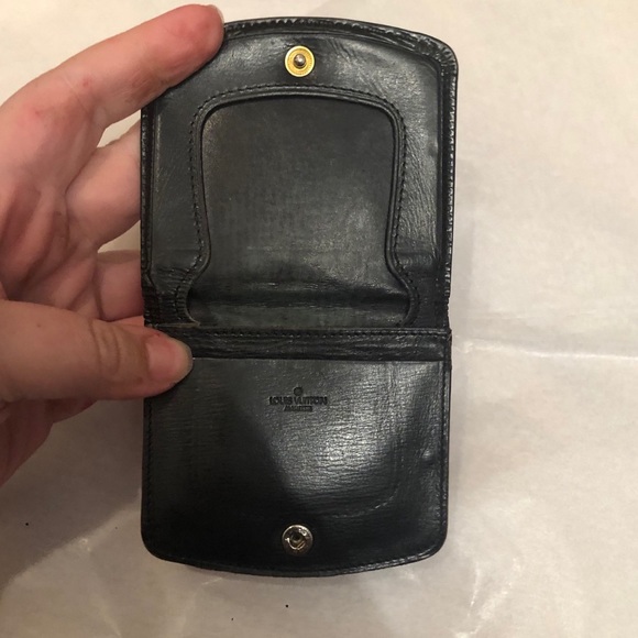 Louis Vuitton Coin Purse - Picture 2 of 13